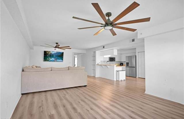 28700 Diamond Dr Gallery 3