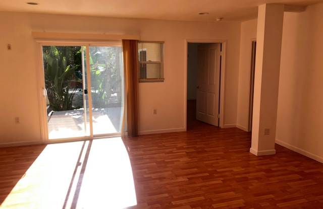 5749 Hazeltine Ave. Gallery 2