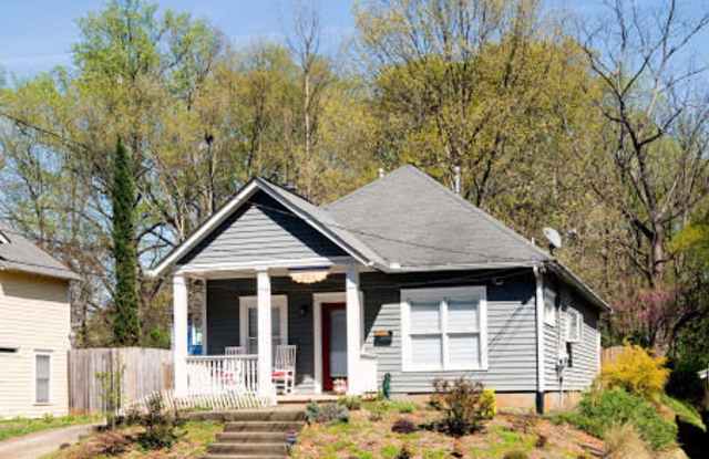 Charming 2 Bedroom House in Great Condition in Grant Park! photos photos