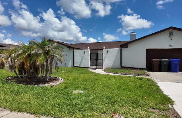 1703 PARADISE DRIVE photos photos