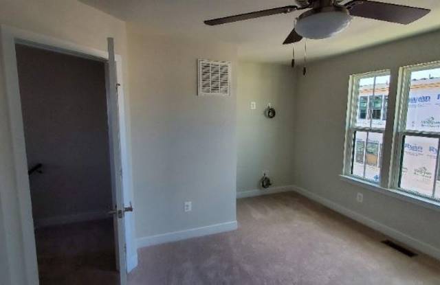 2801 Lewis Avenue Gallery 2