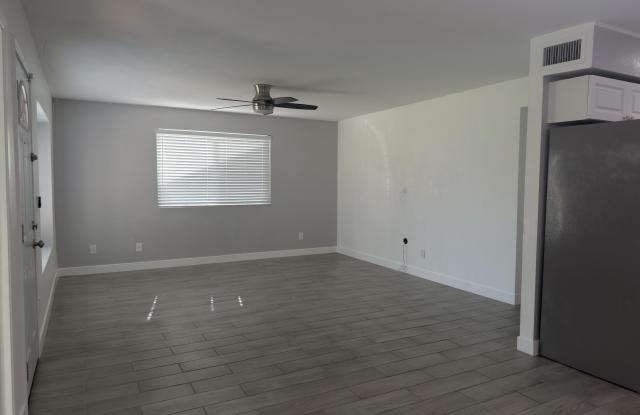 3211 E CALYPSO Avenue Gallery 4