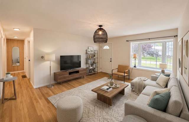 3 Bed 1 Bath Rental in Rome NY Gallery 3