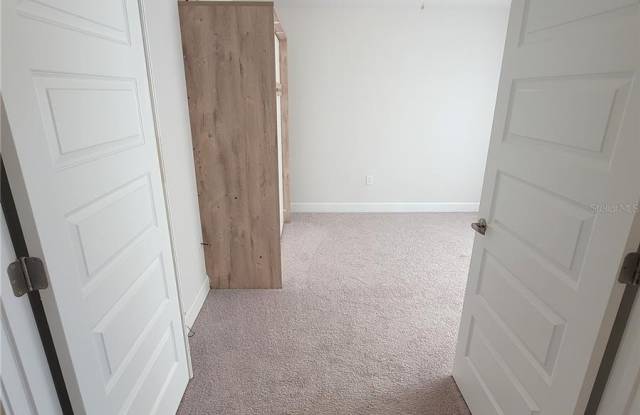 5068 TENNESSEE LAKE Drive Gallery 2