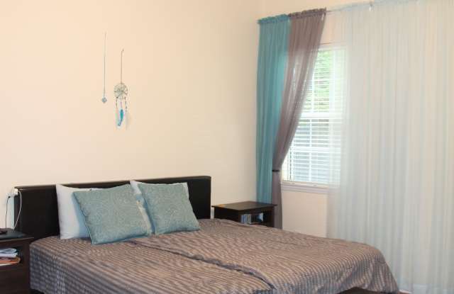 200 Trailview Drive Gallery 4
