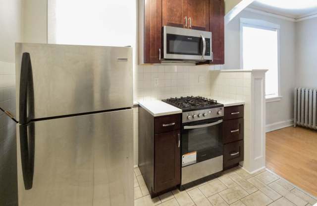 4503 North Greenview Avenue photos photos