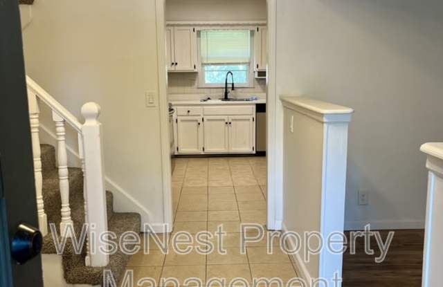 1920 East 153rd Terrace Gallery 2