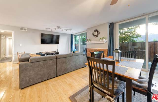 6525 Green Valley Cir Gallery 4