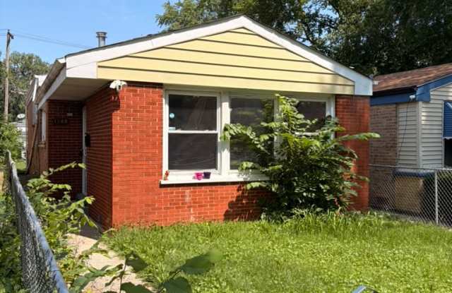 1248 West 108th Place Gallery 2
