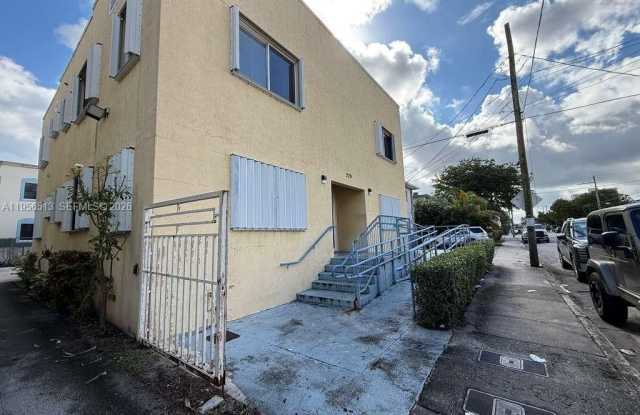 229 NW 10th Ave photos photos