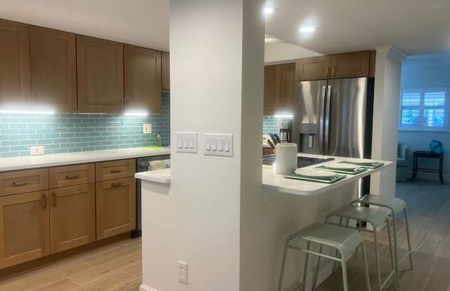 Fabulous Gulf Front Annual/Seasonal Furnished Rental on Venice Beach Gallery 4