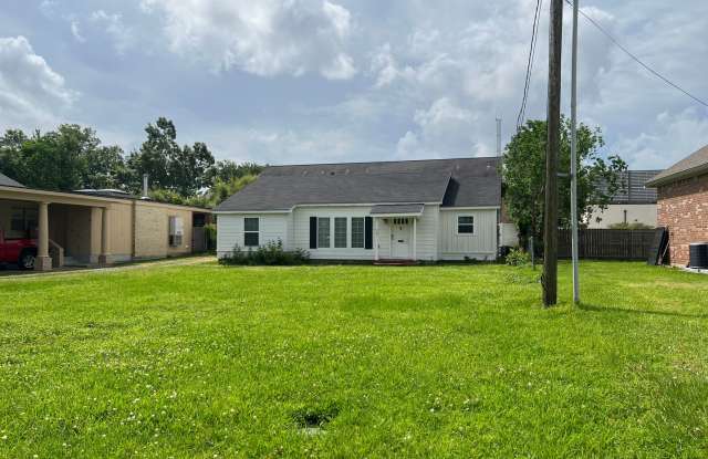 Beautiful Home for Lease Gallery 3