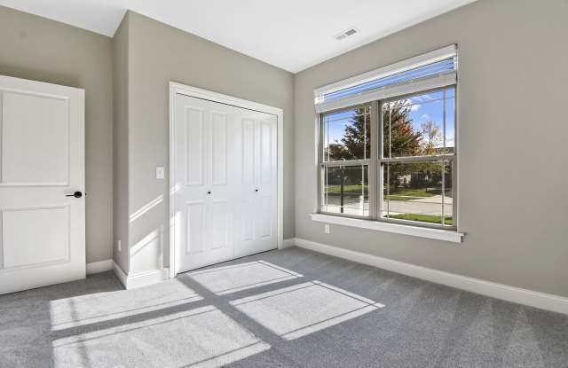 1610 Delane Drive, B Gallery 2