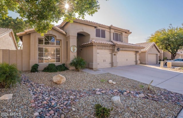 1341 E ROCKLEDGE Road - 1341 East Rockledge Road, Phoenix, AZ 85048