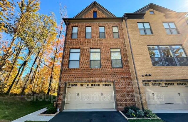 4517 Plateau Dr - 4517 Plateau Drive, Fair Oaks, VA 22030