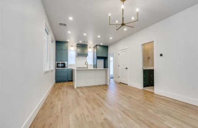 1078 Hangar Drive Gallery 3