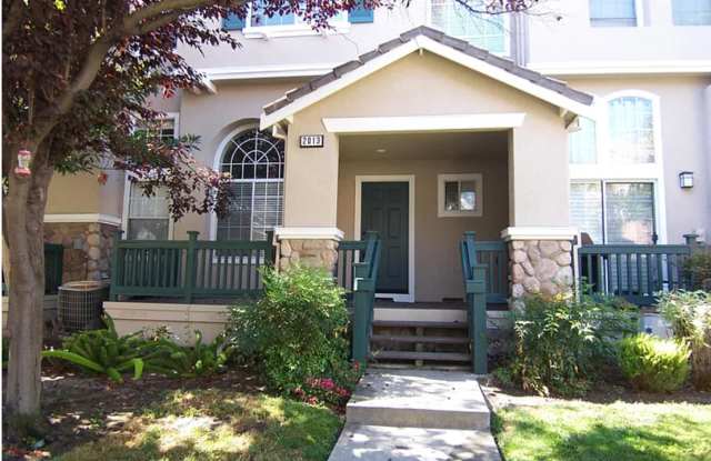 BEAUTIFUL THREE FLOOR 3BD/2.5BA HOME IN DANVILLE CA!!!!! photos photos
