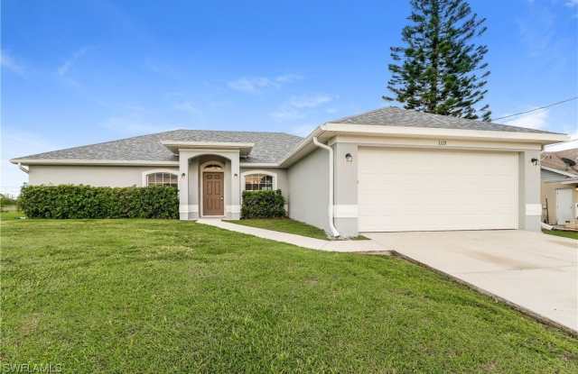 1119 NE 5th Avenue photos photos