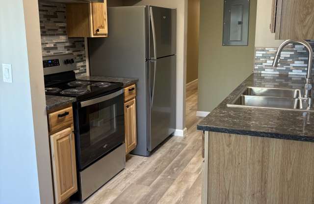 12239 Des Moines Memorial Drive photos photos