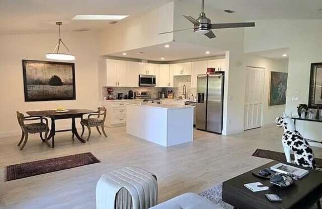 1705 Mariners Cove Gallery 2