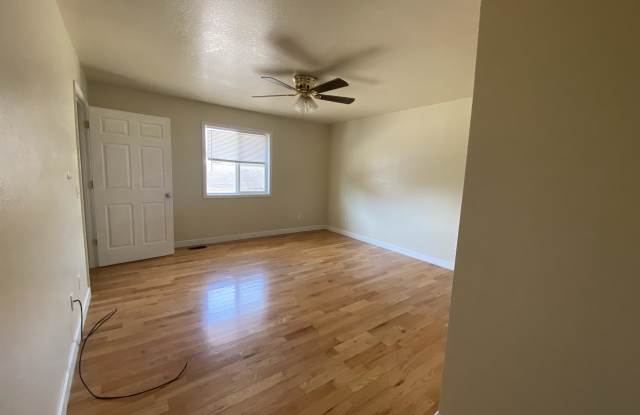 907 Coldwater Road - C Gallery 4