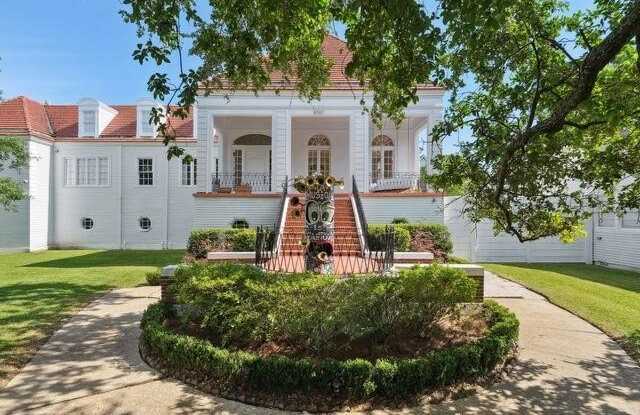 5707 S CLAIBORNE Avenue - 5707 South Claiborne Avenue, New Orleans, LA 70125