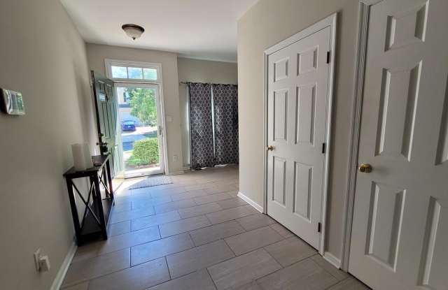 10 BRIDLE CT Gallery 4