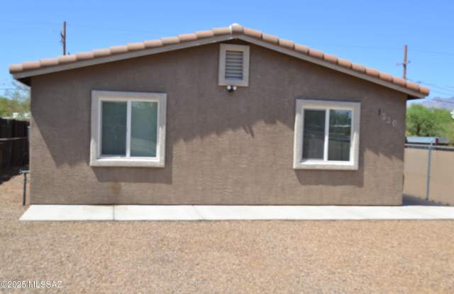1630 W Ontario Street - 1630 West Ontario Street, Tucson, AZ 85745 1630 W Ontario Street - 1630 West Ontario Street, Tucson, AZ 85745