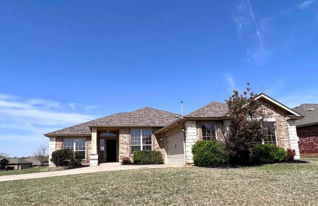 Beautiful home in Heatherwood addition in Moore! photos photos