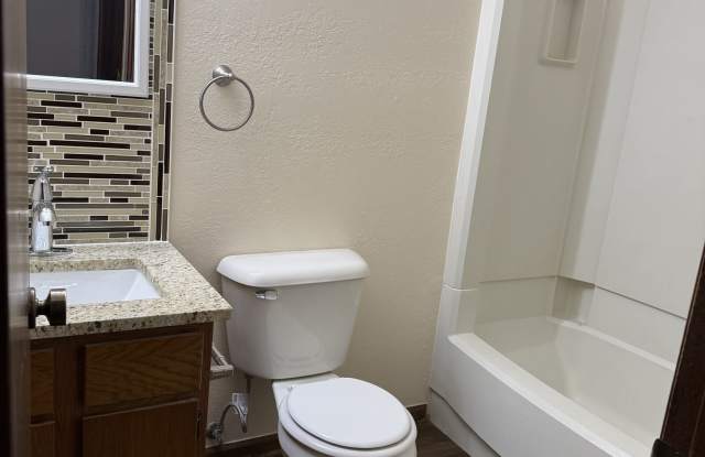 5840 Cherry Place Apt D Gallery 4