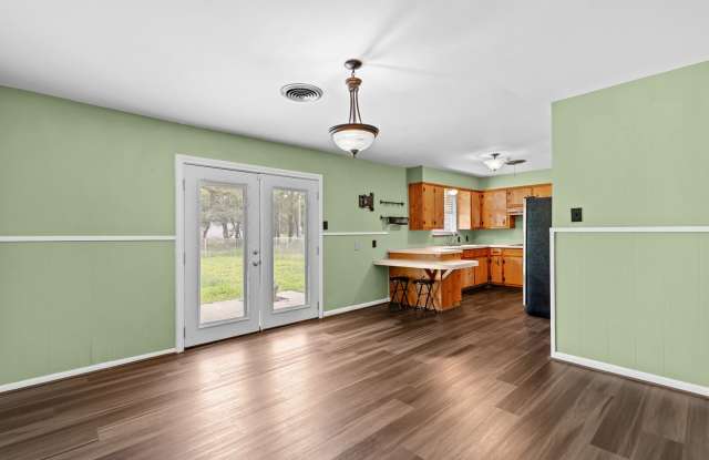 3 Bed 2 Bath For Lease! Gallery 3