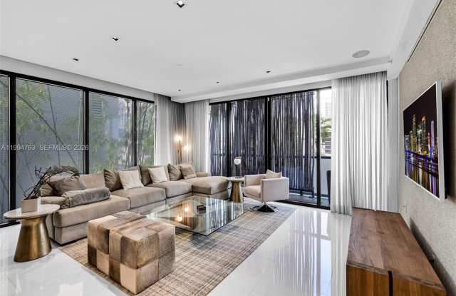 350 Meridian Ave photos photos