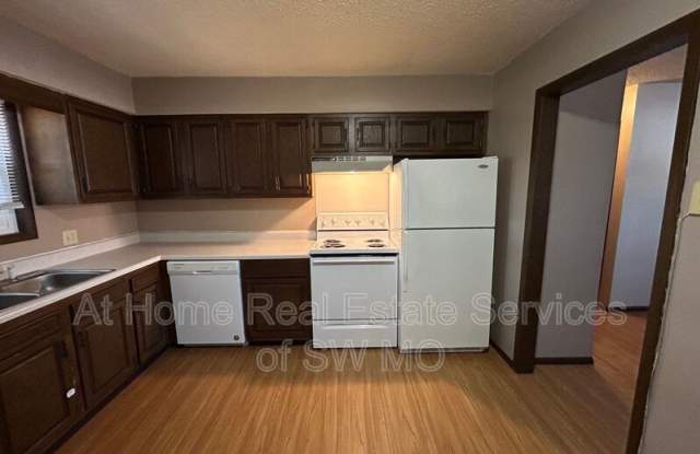 621 W Meadowview photos photos