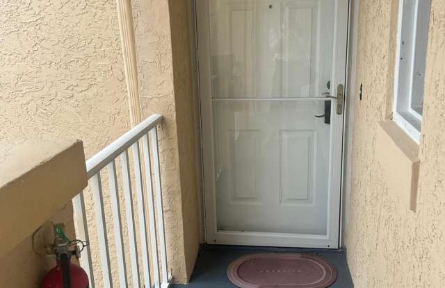 1627 SE GREEN ACRES Circle Gallery 2