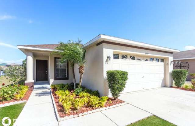 8007 Canterbury Lake Boulevard - 8007 Canterbury Lake Boulevard, Palm River-Clair Mel, FL 33619
