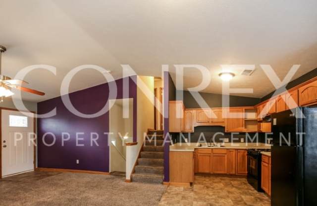 324 Meadow Lane Court Gallery 4