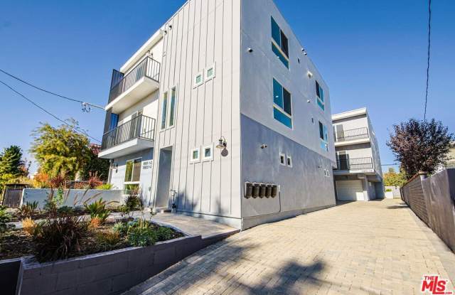 10803 1/2 Kling St photos photos