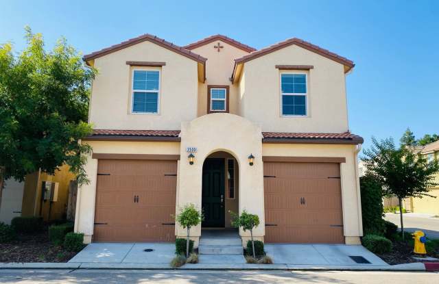 $2,195 Dewolf  Barstow, 3 Bedroom $500 MOVE IN BONUS, Integrity Way, Clovis - 3500 Integrity Way, Clovis, CA 93619