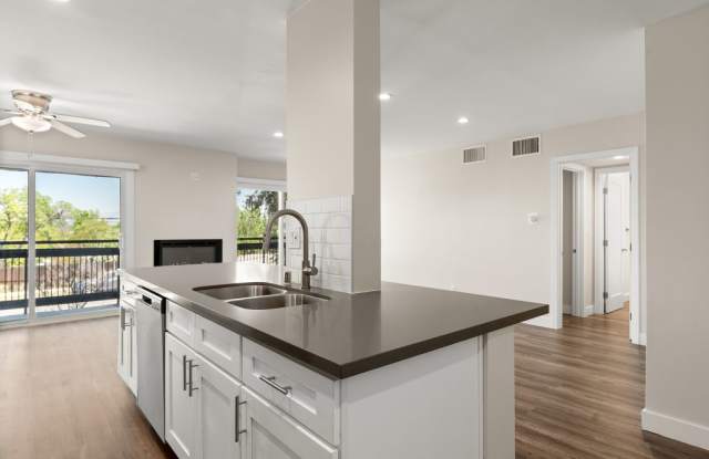 Brookside Terrace Gallery 3