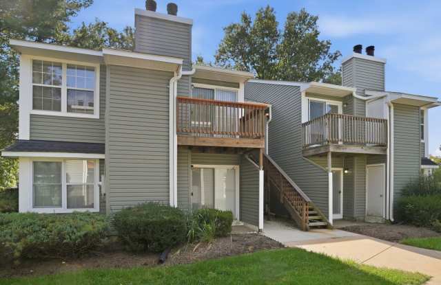 NICELY UPDATED 1 BEDROOM 1 BATHROOM CONDO IN EXCELLENT LOCATION!! Gallery 3