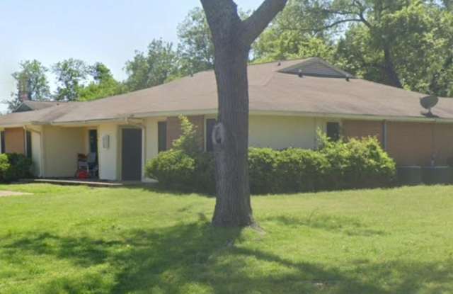 920 East Sumpter Gallery 4