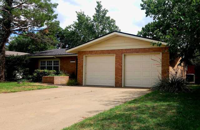 Beautiful 4 Bedroom Home Near LCU photos photos