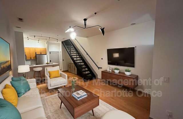 115 E Park Ave photos photos