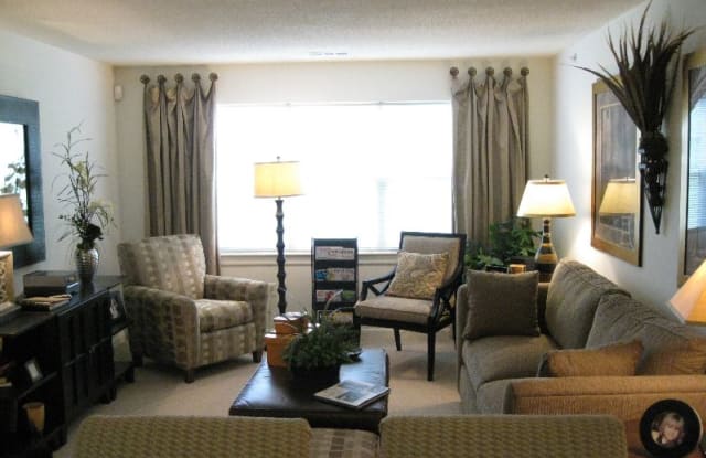 206 Chestnut Farm Way - 206 Chestnut Farm Way, Raynham Center, MA 02767