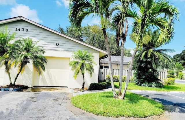 1439 Captains Walk photos photos