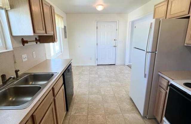 759 W 400 N Gallery 2