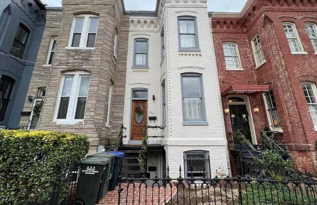 903 1/2 C St NE #B photos photos 903 1/2 C St NE #B photos photos