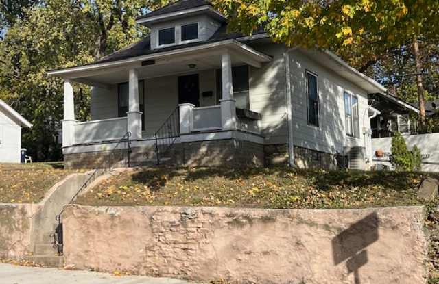 West Plaza Home close shops and entertainment photos photos West Plaza Home close shops and entertainment photos photos
