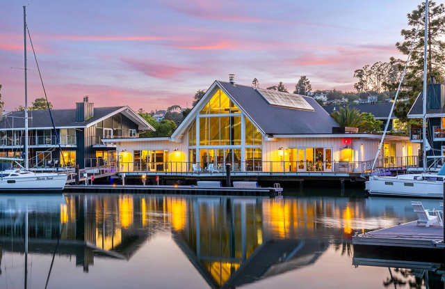 The Cove at Tiburon photos photos