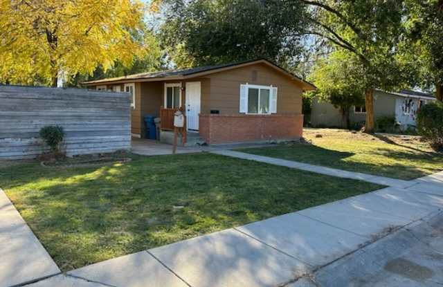 Charming 2 BD 1 Bath Home! photos photos Charming 2 BD 1 Bath Home! photos photos